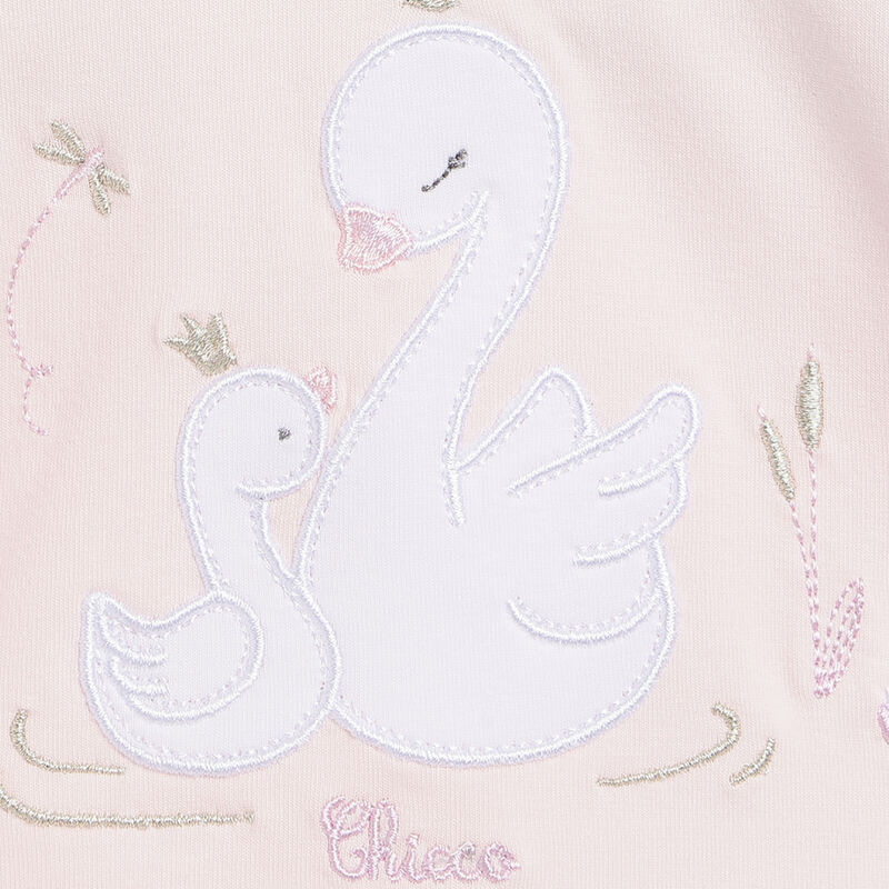 Girls Light Pink Applique Outfit with Short Pants image number 6